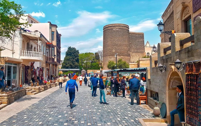 Azərbaycana turist axını 8%-ə yaxın azalıb