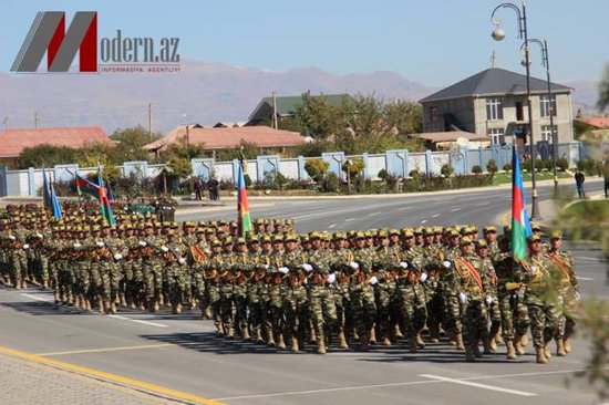Naxçıvanda hərbi parad keçirildi – FOTOSESSİYA