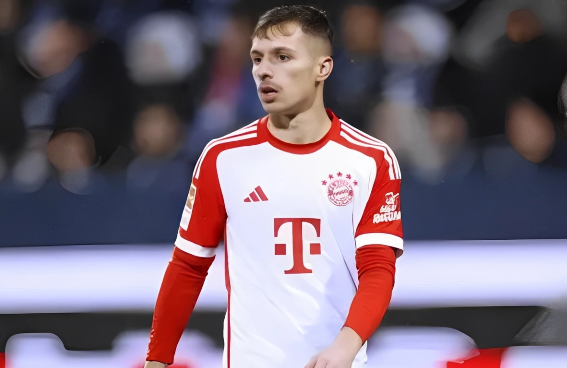 "Bavariya"nın yarımmüdafiəçisi Joze Mourinyoya görə "Fənərbağça"ya keçmədi