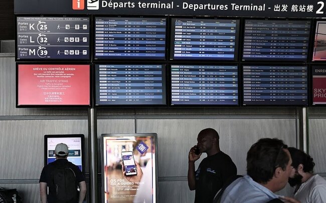 Fransada tətil səbəbindən yüzlərlə reys ləğv edilib
