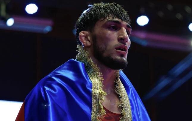 "Çempion kimi çıxış edəndə məsuliyyət daha çox olur" - Qurban Qurbanov+Video