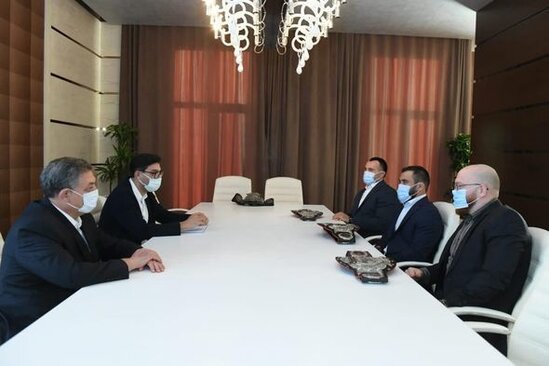 Nazir müavini sağaldı - FOTO