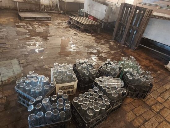 Ağstafada qanunsuz fəaliyyət göstərən limonad və spirtli içkilərin istehsalı müəssisəsi aşkarlanıb - FOTO