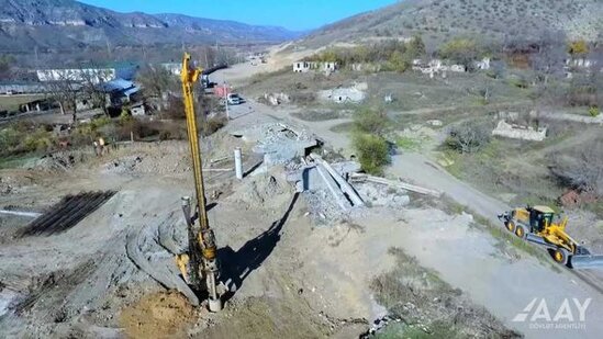 Xudafərin-Qubadlı-Laçın avtomobil yolunun asfaltlanmasına başlanılıb - FOTO