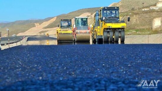 Xudafərin-Qubadlı-Laçın avtomobil yolunun asfaltlanmasına başlanılıb - FOTO