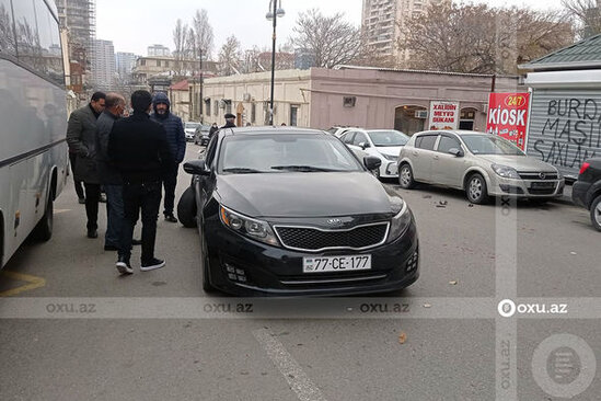 Bakıda zəncirvari qəza: Dörd avtomobilə ziyan dəydi - FOTO/VİDEO