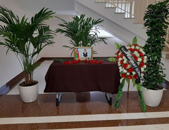 Bakıda müəllim vəfat etdi - FOTO