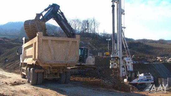 Əhmədbəyli-Füzuli-Şuşa avtomobil yolunun tikintisindən ən son görüntülər - FOTO