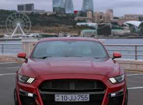 Mərkəzdə 10 JJ 755 nömərli "Ford Mustang"la "avtoşluq" edən iş adamı həbs olundu