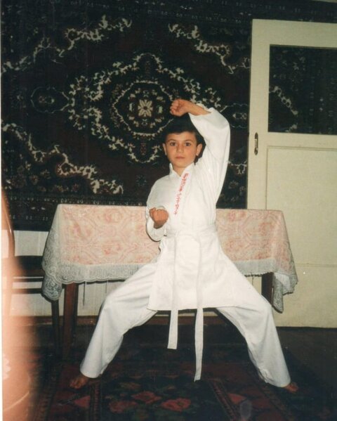 Oğlunun arzusunu yerinə yetirməyən şəhid anası: "Hər dəfə güzgüyə baxanda utanıram"