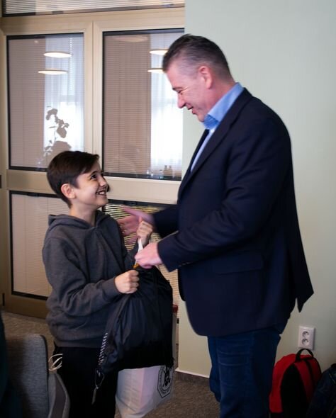 Slovakiya sərhədinə təkbaşına çatan balaca Həsən Suriya müharibəsindən də qaçıbmış - FOTO/VİDEO