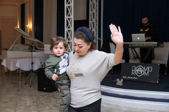 Onlar sığınacaqdakı uşaqları sevindirdilər - FOTOLAR