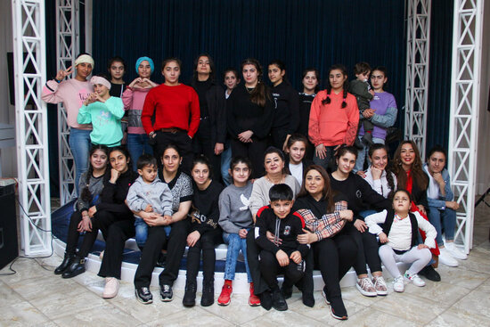 Onlar sığınacaqdakı uşaqları sevindirdilər - FOTOLAR