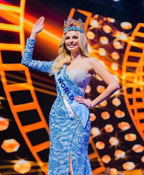 "Dünya gözəli" seçildi - FOTOLAR