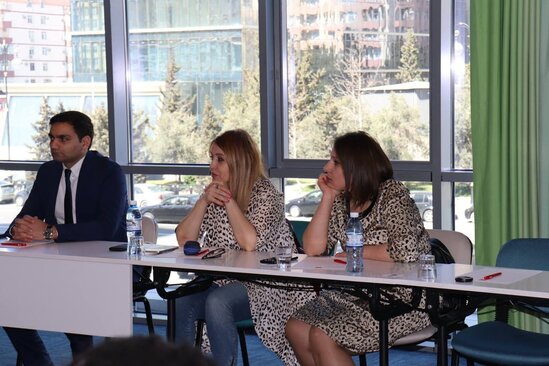 Ekoloji təmiz nəqliyyatın istifadəsini stimullaşdırılması üzrə Yol Xəritəsi hazırlanıb