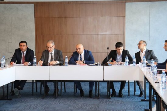 Ekoloji təmiz nəqliyyatın istifadəsini stimullaşdırılması üzrə Yol Xəritəsi hazırlanıb