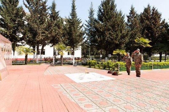 Vilayət Eyvazov polis olmaq istəyənləri yoxladı: 46 nəfər üçün şans yaranıb - FOTO