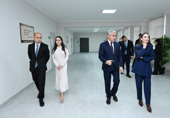 Leyla Əliyeva və Alyona Əliyeva Gəncədə STEAM mərkəzində və 37 nömrəli tam orta məktəbdə olublar