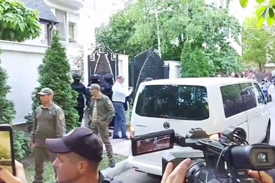 Moldovanın sabiq prezidentinin həbsinin görüntüləri yayıldı - VİDEO