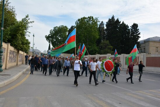 10 ay komada qaldıqdan sonra vəfat edən qazi dəfn edildi - FOTOLAR