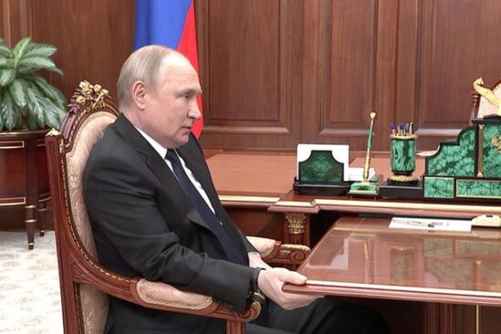 ABŞ kəşfiyyatı: "Putin xərçəngdən müalicə olunur və ona sui-qəsd olub"