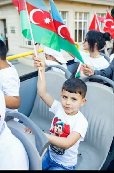 Vətən müharibəsi şəhidinin övladı həkim səhlənkarlığının qurbanı olub? - YENİLƏNİB + AÇIQLAMA + FOTO