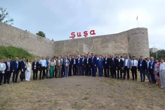 Şuşada "Mediada qlobal trendlər, yeni çağırışlar" Beynəlxalq Media Forumu yekunlaşıb