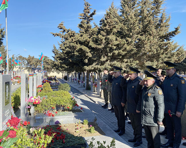 Mübariz İbrahimovun xatirəsi anıldı - FOTOLAR