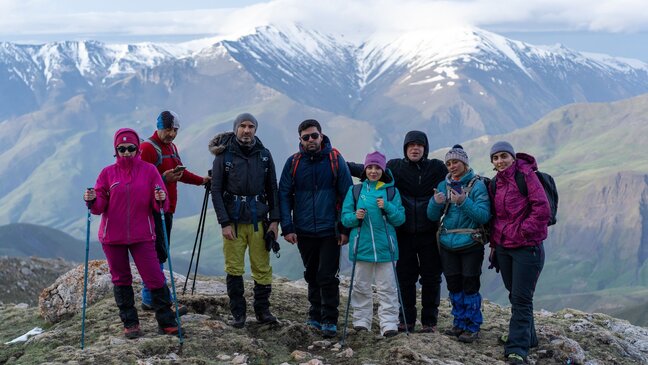 "Azərlotereya"nın bir qrup əməkdaşı "Heydər Zirvəsi"nə yürüş edib - VİDEO