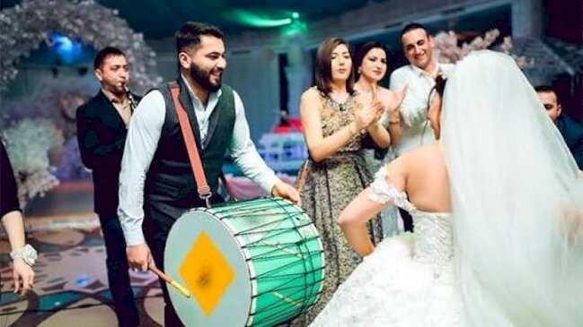 Azərbaycanda toylar üçün YENİ ŞƏRTLƏR - 2 saat, maksimum 100 nəfər!
