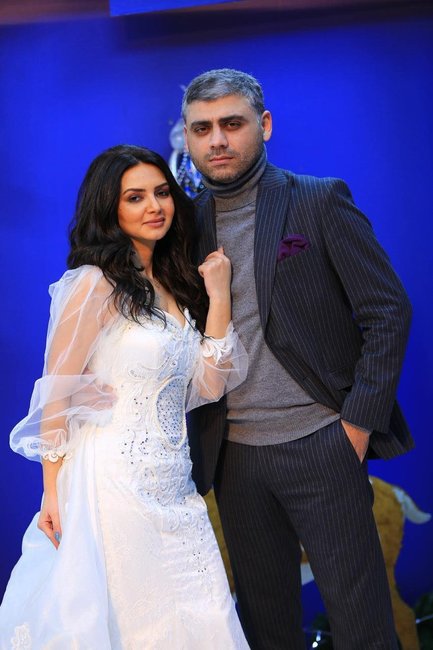 Aparıcı Könülün tanınmış müğənni ilə səmimi görüntüləri yayıldı - FOTOLAR + VİDEO