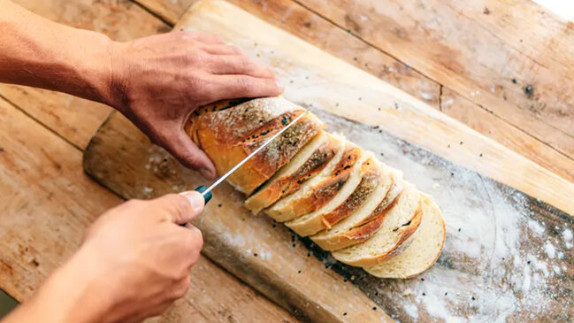 Hər gün ağ çörək yesəniz, bədəninizə nə baş verər?