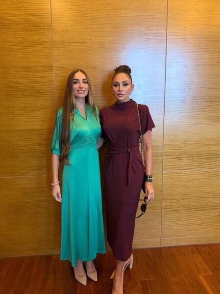 Arzu Əliyeva anası ilə Çindən paylaşım etdi - Fotolar