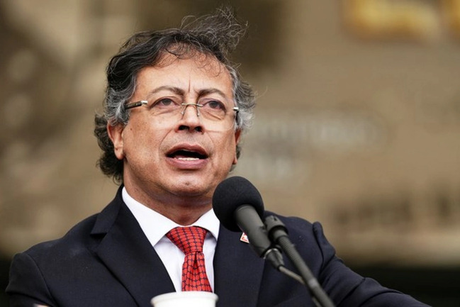 Kolumbiya prezidenti ABŞ-nin sanksiyalarını paradoks adlandırıb