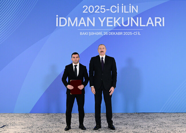 İlham Əliyev bu idmançılara ev verdi - Fotolar