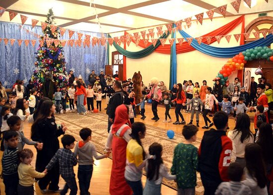 Şəhid və hərbçi ailələrinin uşaqları üçün bayram tədbiri keçirilib