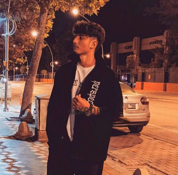 Türkiyədə zəlzələdə həlak olan Şahin Vəliyevin nəşi Gəncəyə aparılıb - FOTO