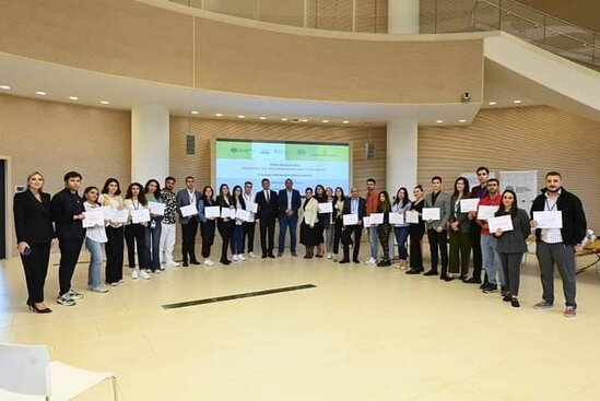 Telejurnalistlər üçün "Audiovizual media mühitində universal jurnalist" mövzusunda keçirilən təlimlər yekunlaşıb