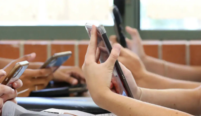 Milyonlarla mobil telefon İŞLƏMƏYƏCƏK: Cəmi bir neçə gün qaldı