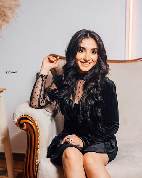 Zəminə Rəhimova: "Səs imkanlarımı, ondan istifadəni hələ də öyrənirəm" - MÜSAHİBƏ/FOTO