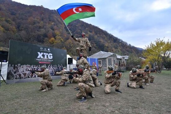 Zəfər Gününə həsr olunmuş "Xüsusi Təyinatlı Gənclik" hərbi-vətənpərvərlik düşərgəsi başa çatıb - FOTO