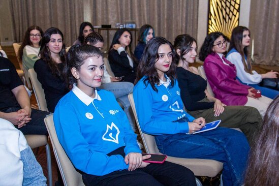 "Yeni media mühiti və rəqəmsal kommunikasiya" mövzusunda "MEDİA talks" açıq seminarı keçirildi