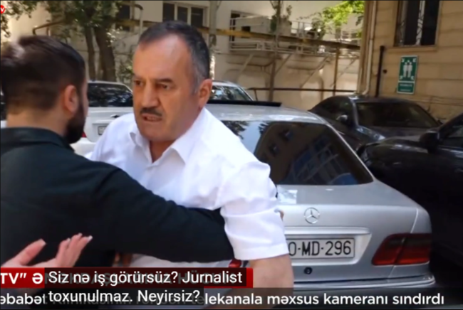 "Dedi ki, ağzını-burnunu vurub sındıraram!" - Klinika rəhbəri "Baku TV" əməkdaşlarına hücum etdi