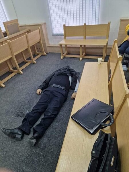 Bakıda məhkəmə zalında ölüm - FOTO