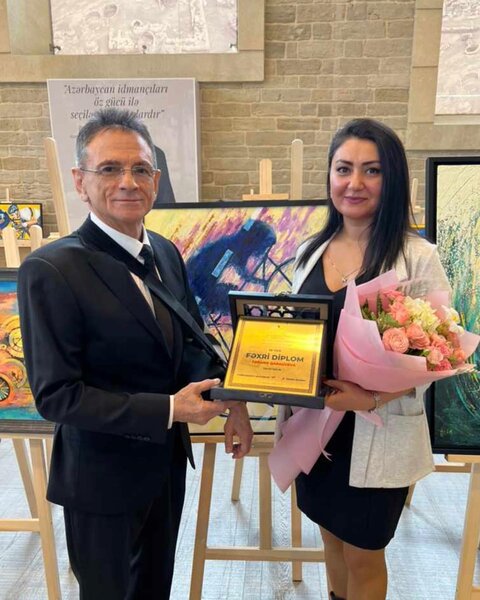 Mədət Quliyev nazirliyin tədbirinə qolusarğılı gəldi - Fotolar