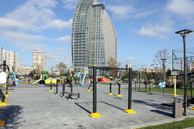 Bakıda 61 yaşlı kişi "Sevgililər" parkında qışqırdı, həbs edildi