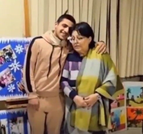 Uşaq evindən çıxan Məhəmmədin direktorla fotosu yayıldı