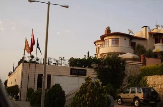 Kayahanın malikanəsi satışa çıxarıldı - FOTO