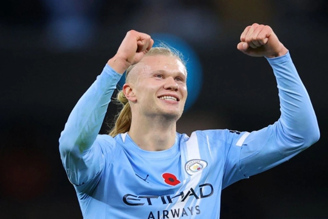 Holann İngiltərə Premyer Liqasında vurduğu qolların sayında Ronalduya çatıb