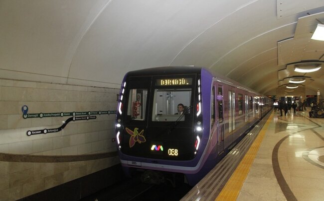 Bu gün metro gecə 2-yə kimi işləyəcək